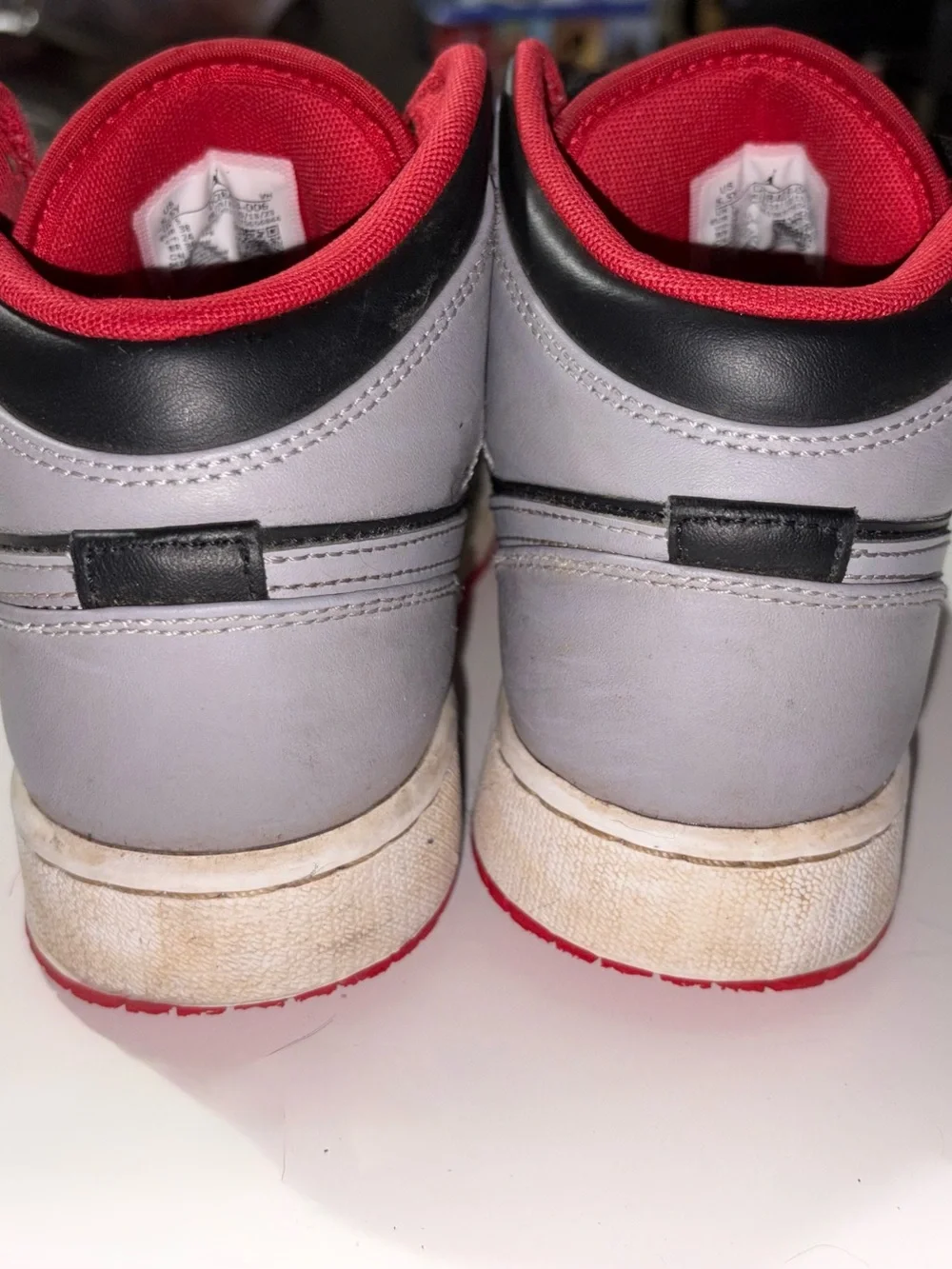 Nike Air Jordan 1 Mid Bred Shadow DQ8423-006 Grade School 5.5Y Black Gray Red